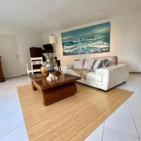 Panzió La Cactee Singuliere